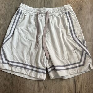 NIKE Women’s White and Grey Fly Basketball shorts
